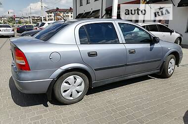 Седан Opel Astra 2008 в Ровно