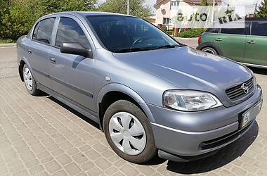 Седан Opel Astra 2008 в Ровно