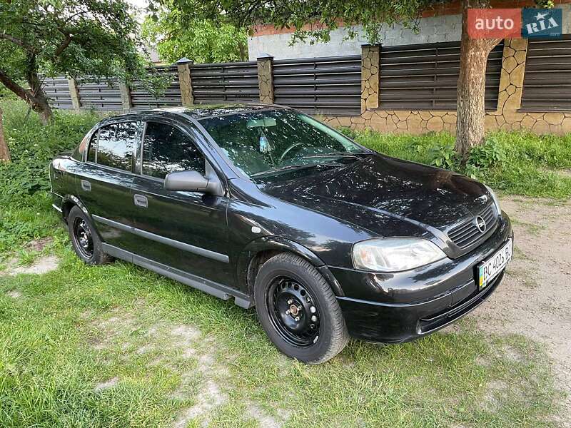 Седан Opel Astra 2008 в Львове