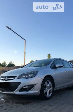 Универсал Opel Astra 2013 в Коломые