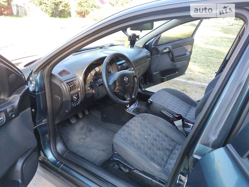 Седан Opel Astra 2004 в Черкассах фото 12 Седан Opel Astra 2004 в Черкассах