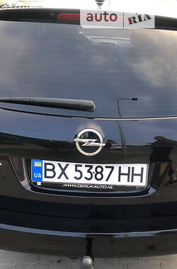 Универсал Opel Astra 2010 в Хмельницком