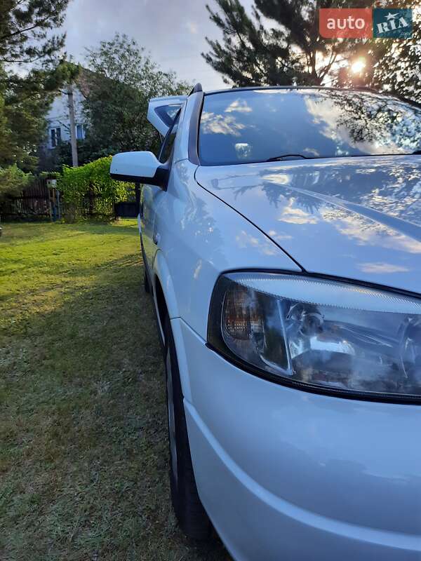Універсал Opel Astra 1998 в Бару