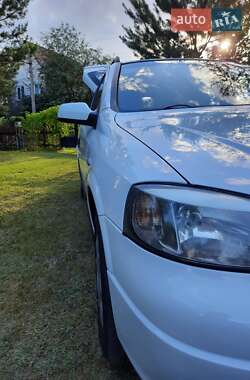 Универсал Opel Astra 1998 в 