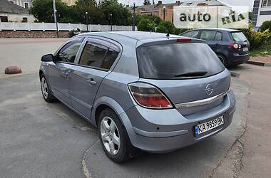Хэтчбек Opel Astra 2008 в Бердичеве