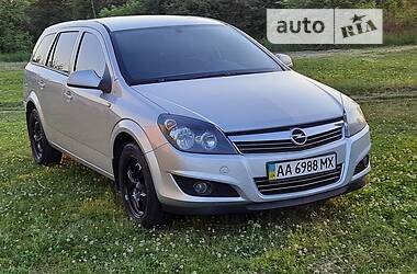 Opel Astra 2013