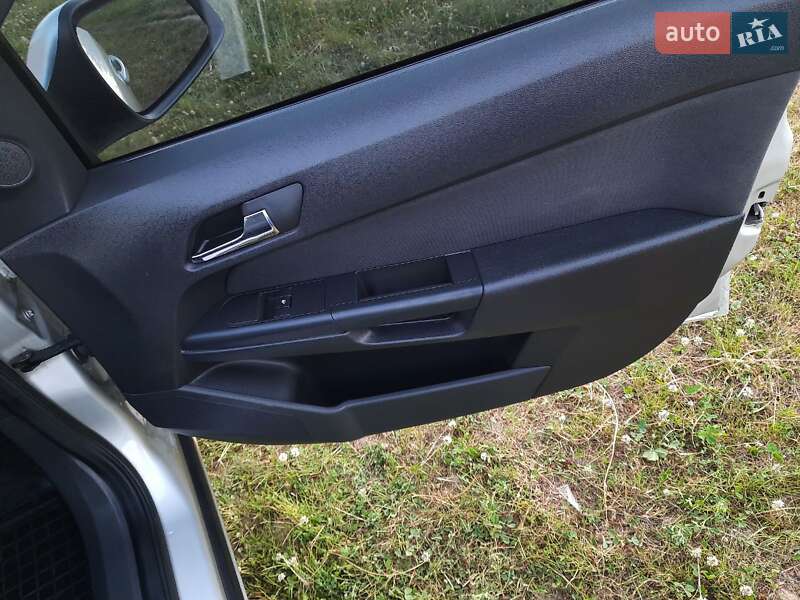 Универсал Opel Astra 2013 в Киеве