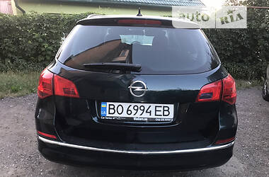 Opel Astra 2014