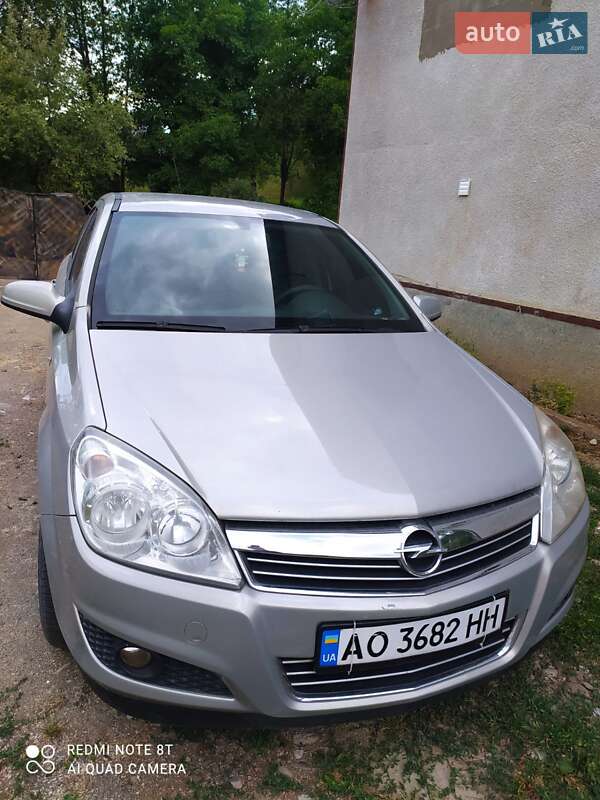 Opel Astra 2009