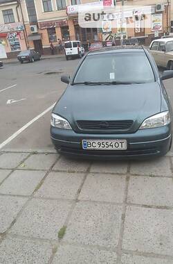 Седан Opel Astra 2005 в Стрию