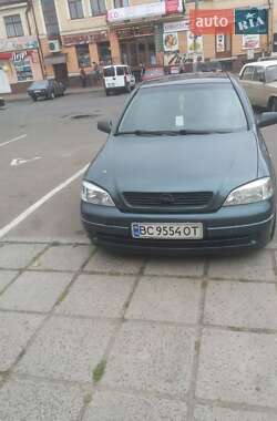 Седан Opel Astra 2005 в Стрые