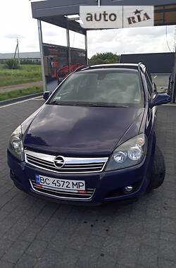 Opel Astra 2010