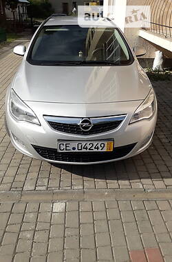Минивэн Opel Astra 2011 в Косове