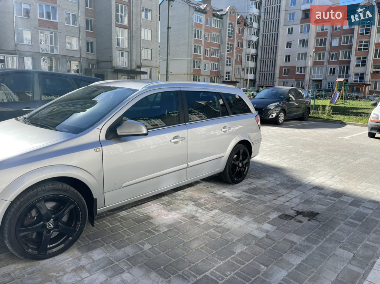2010 Opel Astra - мініатюра 31