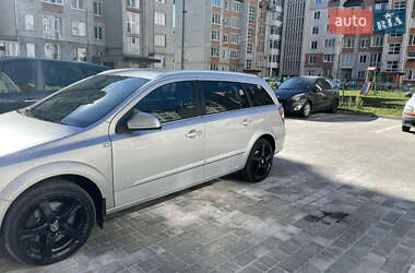 Opel Astra 2010 Opel Astra 2010