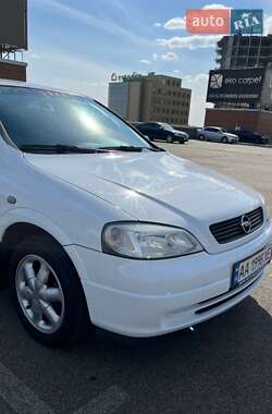 Седан Opel Astra 2008 в 