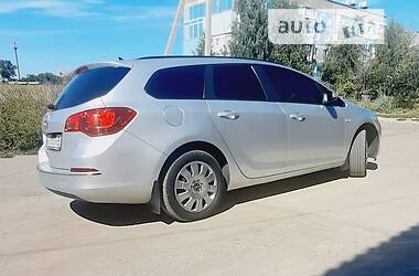 Универсал Opel Astra 2014 в 