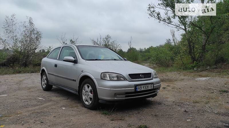 Хэтчбек Opel Astra 2000 в Ладыжине