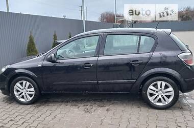 Хетчбек Opel Astra 2007 в Червонограді