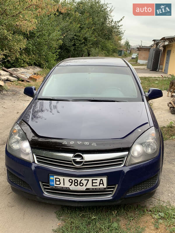 Opel Astra 2012