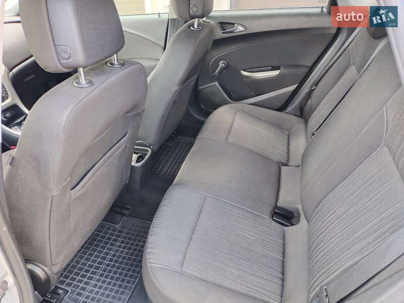 Хетчбек Opel Astra 2011 в Біляївці