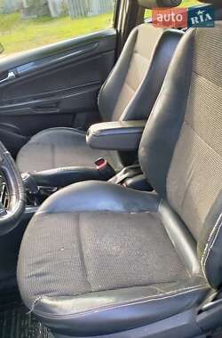 Универсал Opel Astra 2005 в Подольске