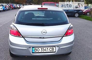 Хэтчбек Opel Astra 2013 в Тернополе