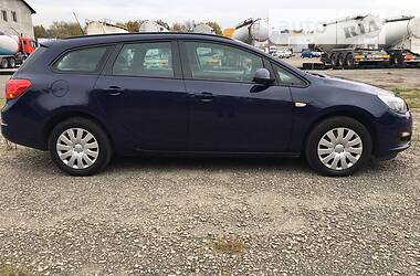 Универсал Opel Astra 2013 в Красилове