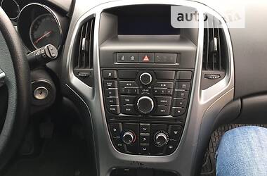Універсал Opel Astra 2013 в 