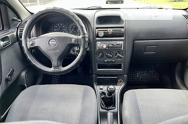 Седан Opel Astra 2006 в 