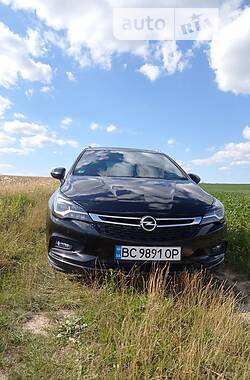 Универсал Opel Astra 2017 в 