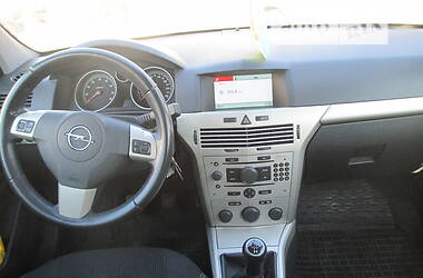 Універсал Opel Astra 2008 в Івано-Франківську