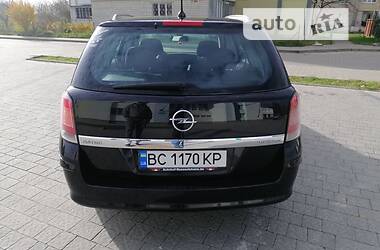 Универсал Opel Astra 2005 в Львове