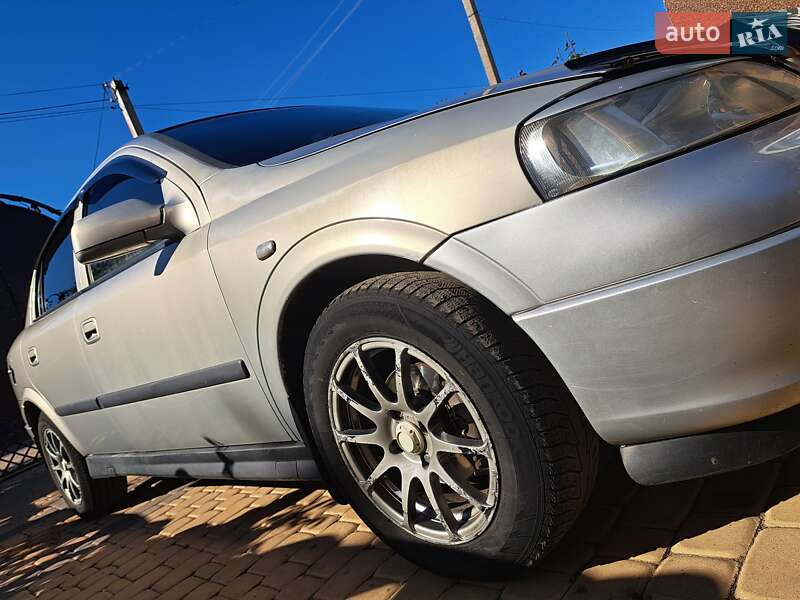 Седан Opel Astra 2007 в Баштанке