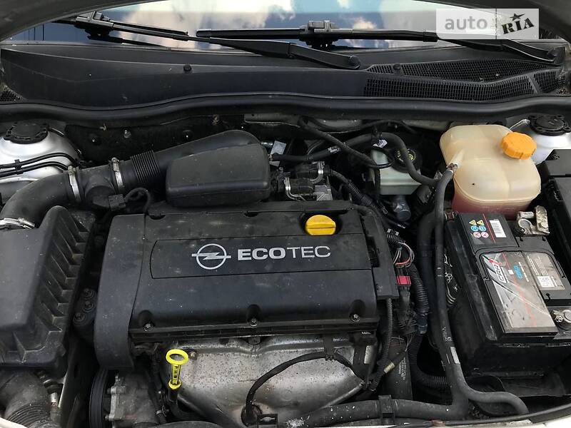 Купе Opel Astra 2005 в Коломые