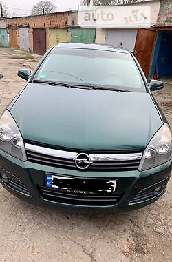Хэтчбек Opel Astra 2004 в Полтаве