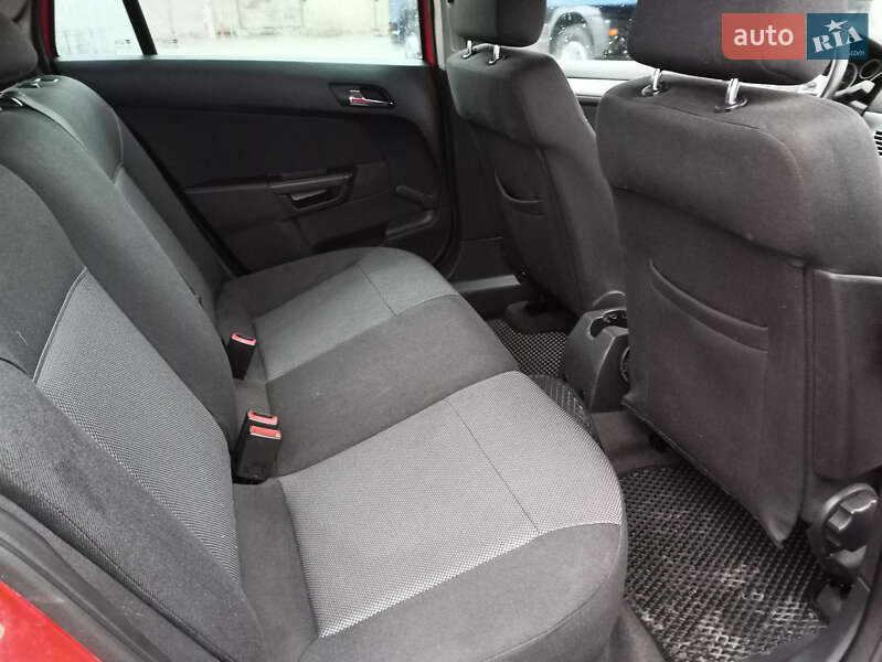 Универсал Opel Astra 2009 в Виннице