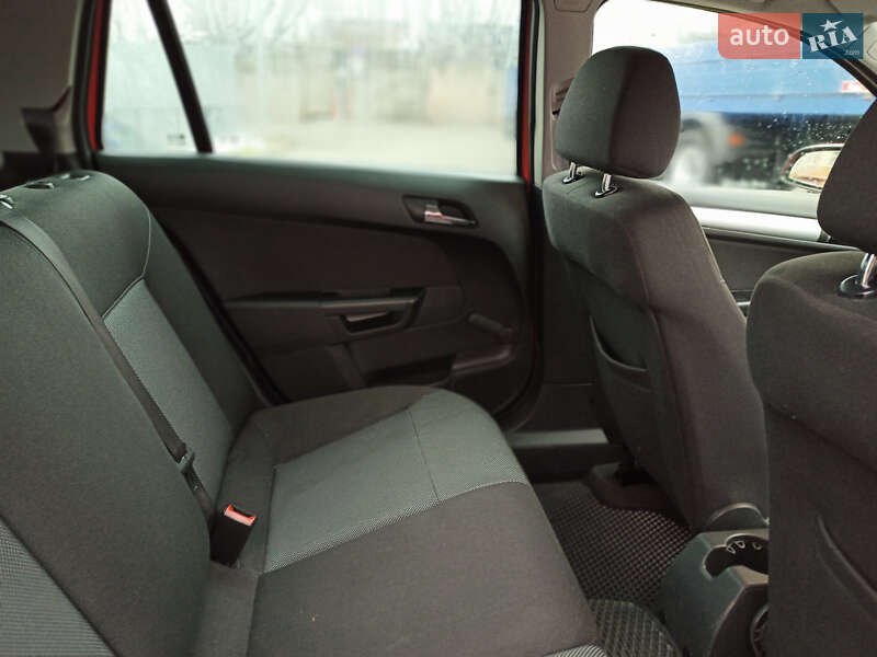 Универсал Opel Astra 2009 в Виннице