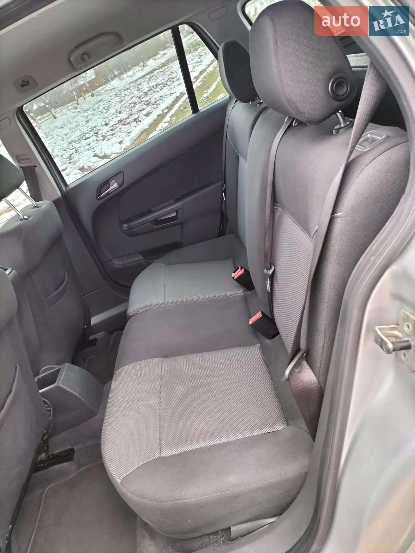 2010 Opel Astra - мініатюра 9