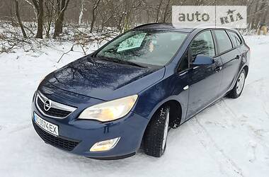 Универсал Opel Astra 2011 в Хмельницком