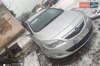 Opel Astra 2012