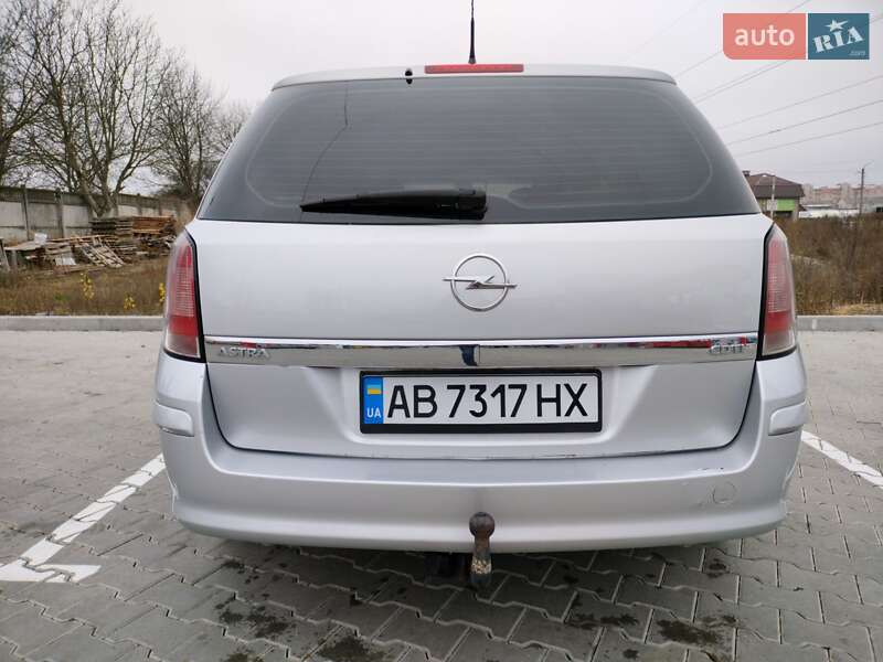 Універсал Opel Astra 2009 в Вінниці