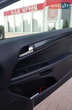 Хетчбек Opel Astra 2006 в Києві