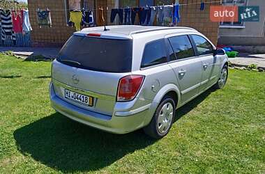 Універсал Opel Astra 2005 в Івано-Франківську