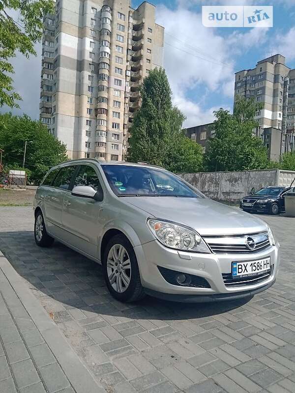 Универсал Opel Astra 2007 в Сумах