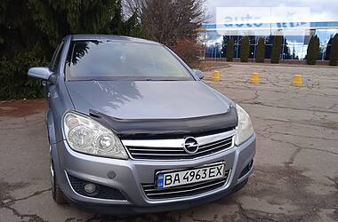 Хэтчбек Opel Astra 2007 в Кропивницком