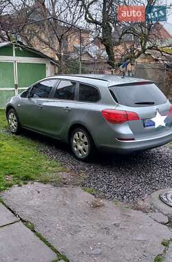 Opel Astra 2011 Opel Astra 2011