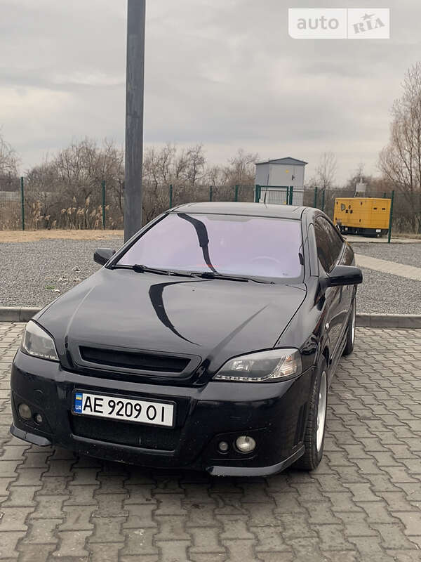 Купе Opel Astra 2004 в Днепре