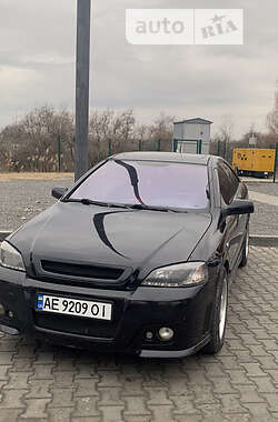 Купе Opel Astra 2004 в Днепре