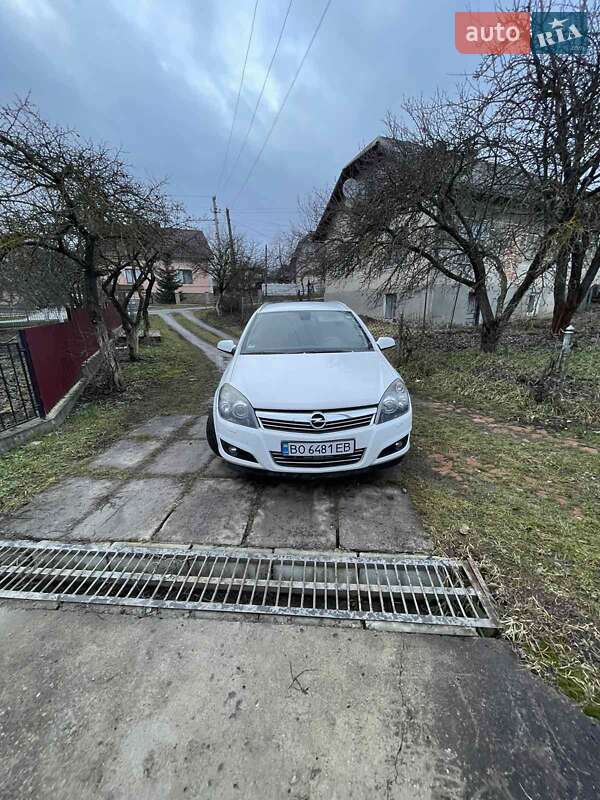 Opel Astra 2009